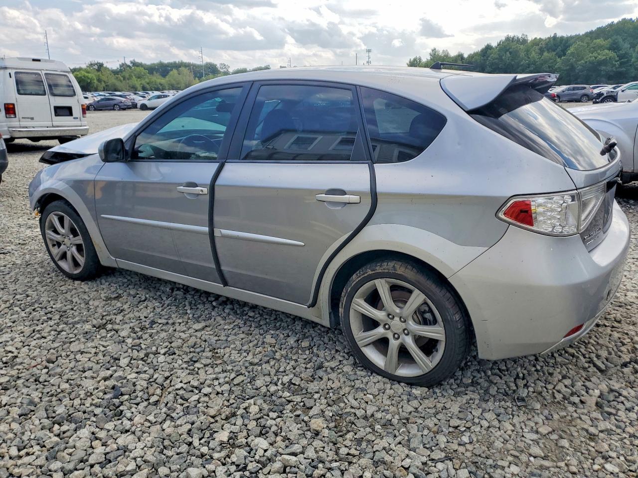 2010 Subaru Impreza Outback Sport - Фото 2