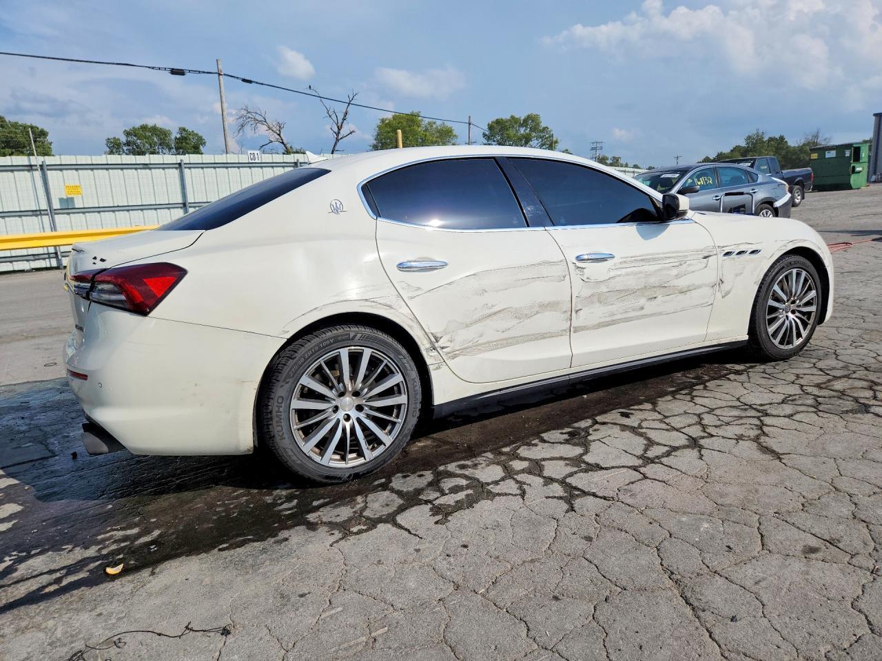 2019 Maserati Ghibli S - Фото 3