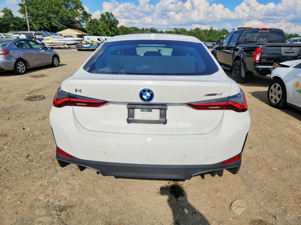 2025 BMW I4 xDrive 40 - Image 6