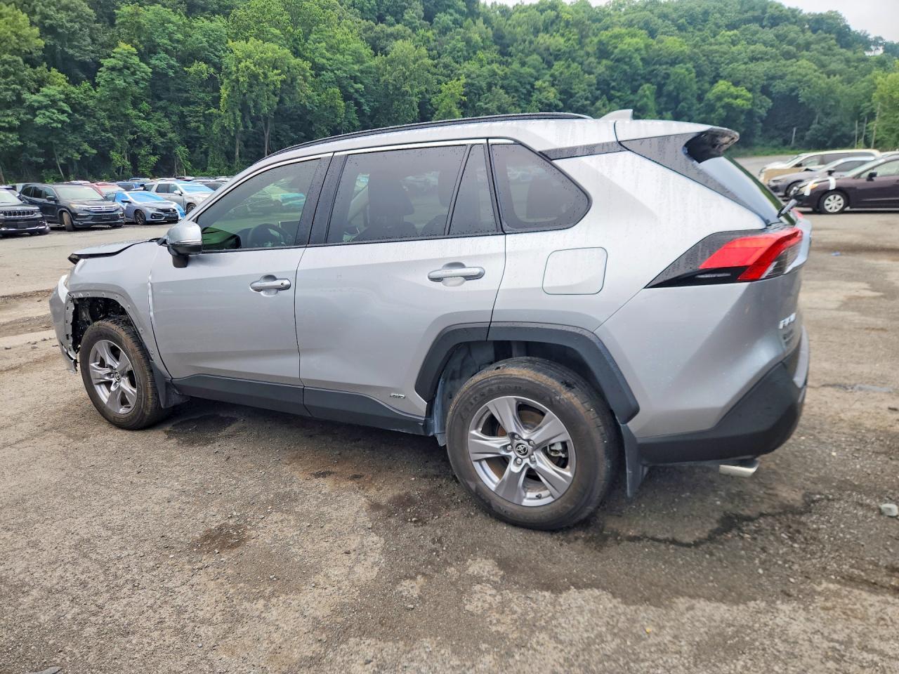 2025 Toyota Rav4 Hybrid Xle - Image 2