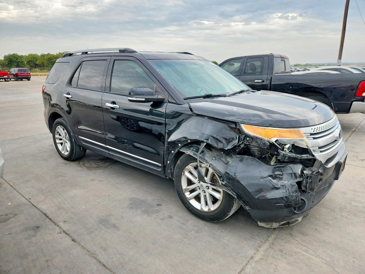 2015 Ford Explorer Xlt - Image 4