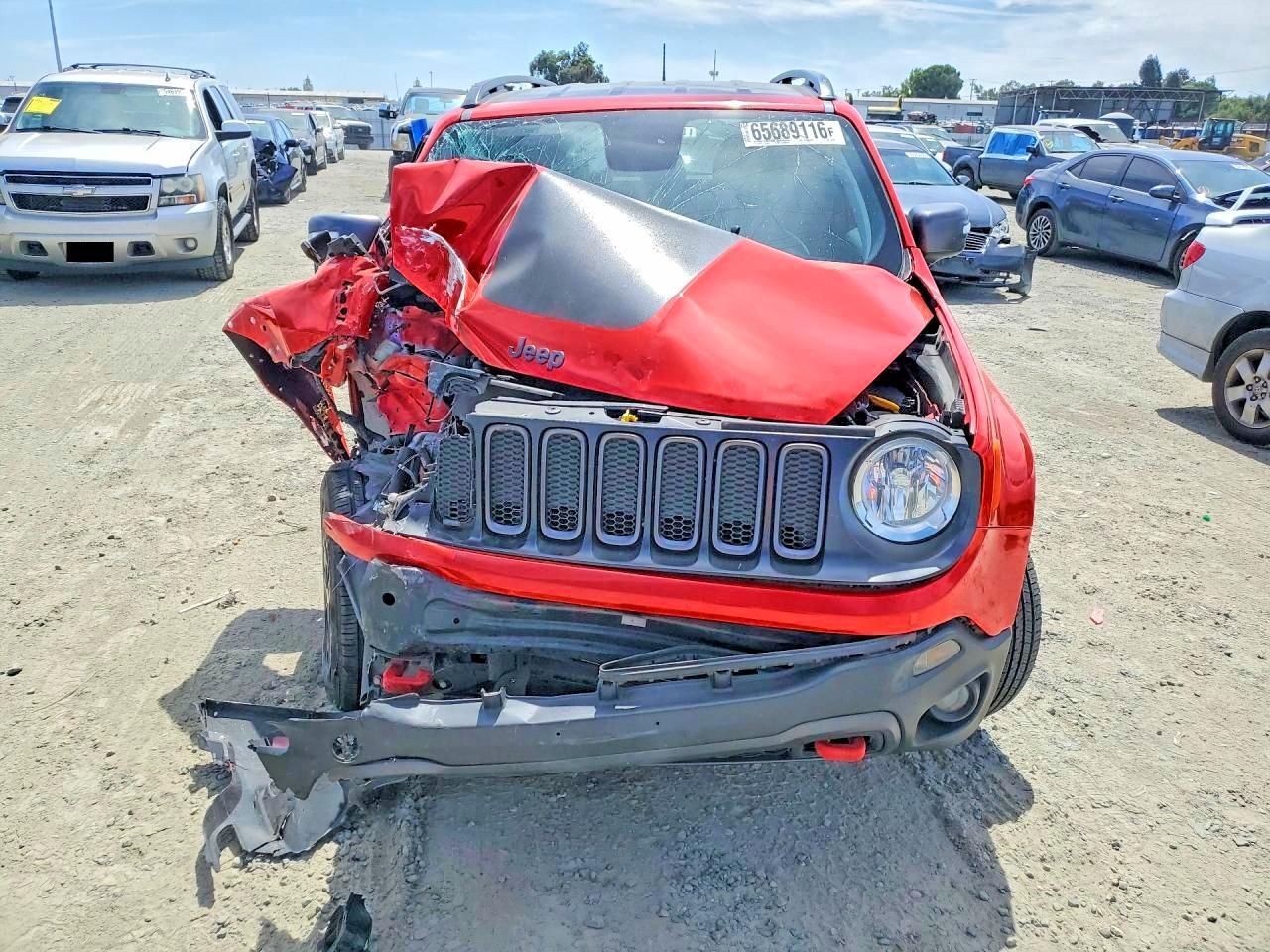 2018 Jeep Renegade Trailhawk - Image 5