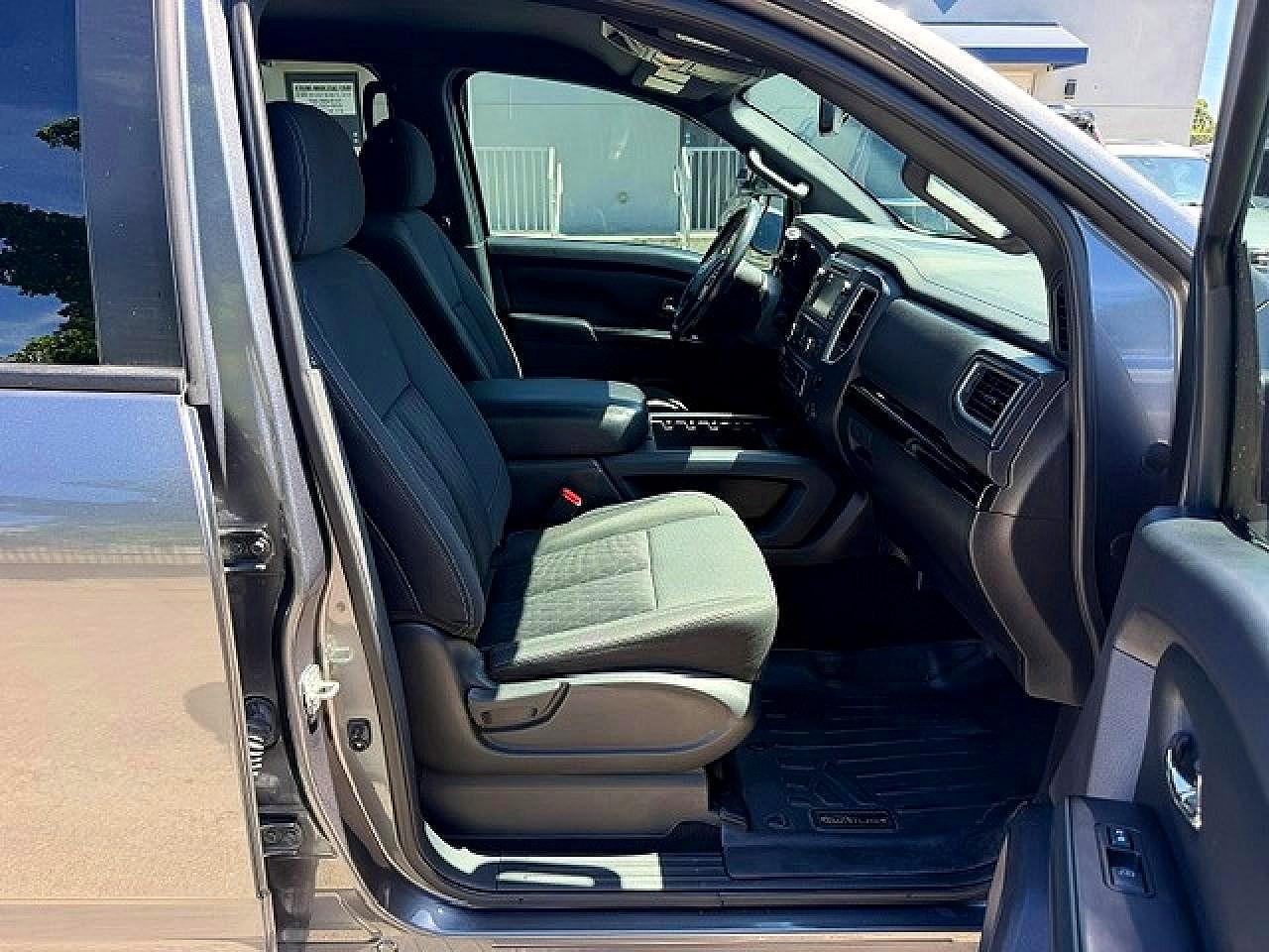 2019 Nissan Titan Sv - Фото 7