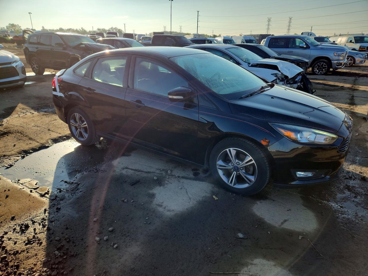 2017 Ford Focus Se - Image 4