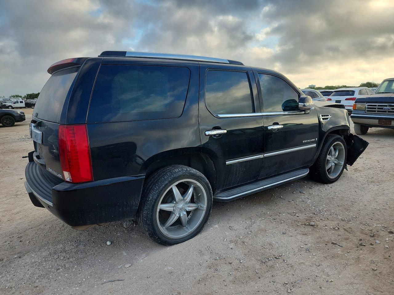 2007 Cadillac Escalade Luxury - Фото 3