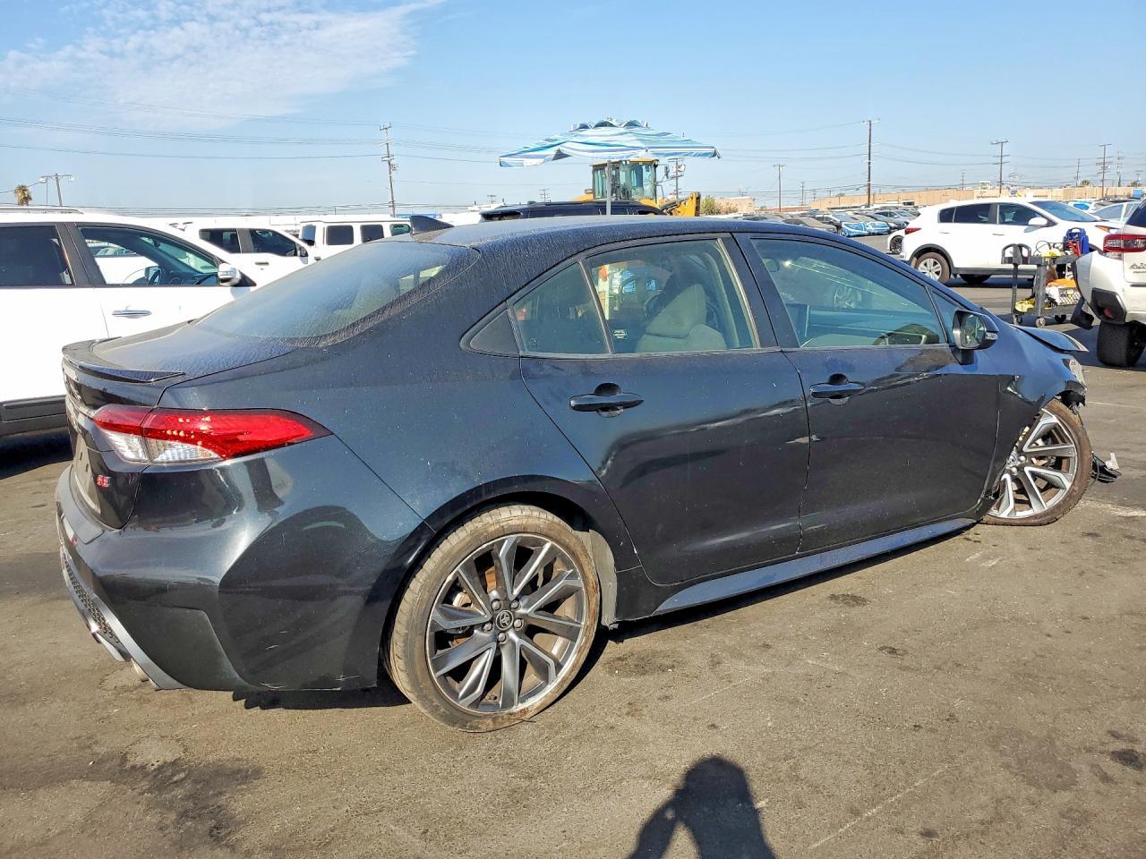 2021 Toyota Corolla Se - Image 3