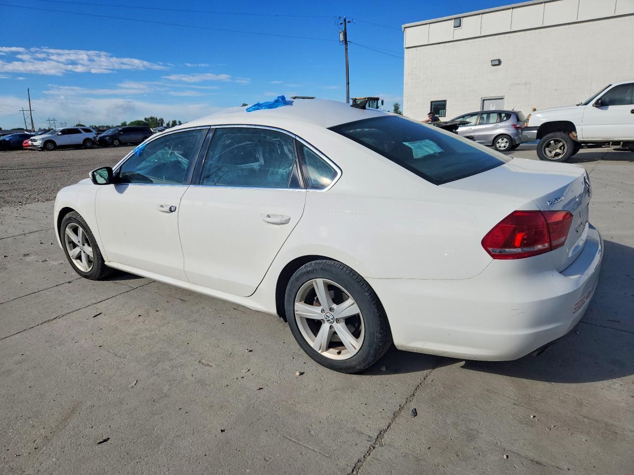 2013 Volkswagen Passat Se - Фото 2