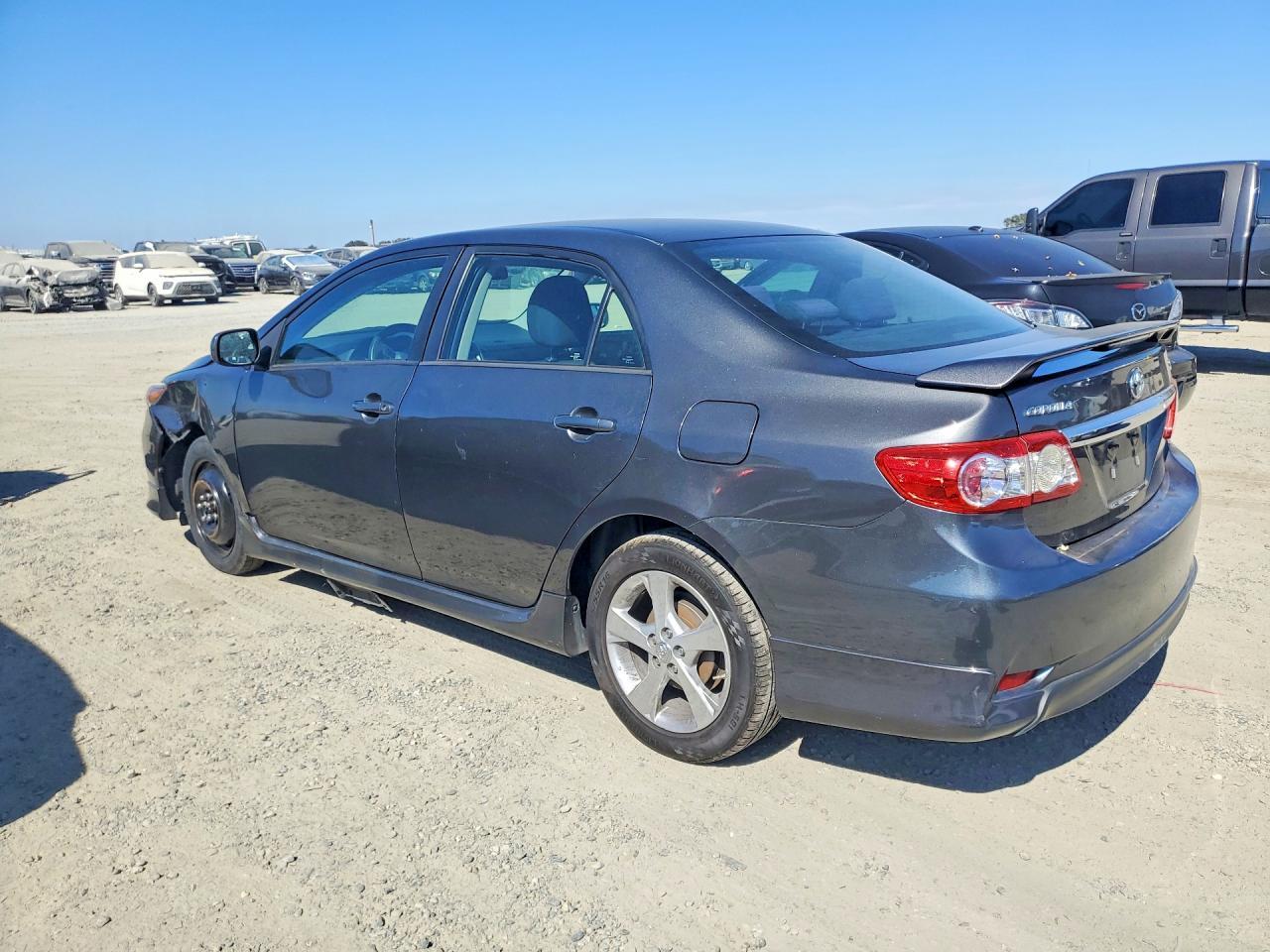 2013 Toyota Corolla S - Фото 2