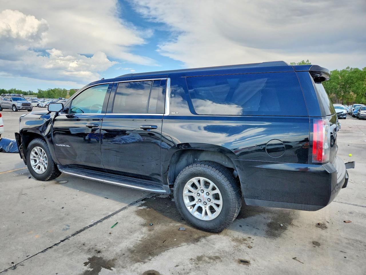 2019 GMC Yukon Xl K1500 Slt - Image 2