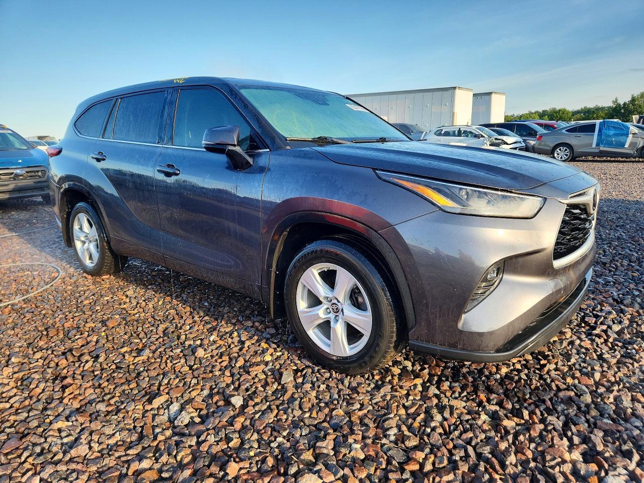 2023 Toyota Highlander Le - Фото 4