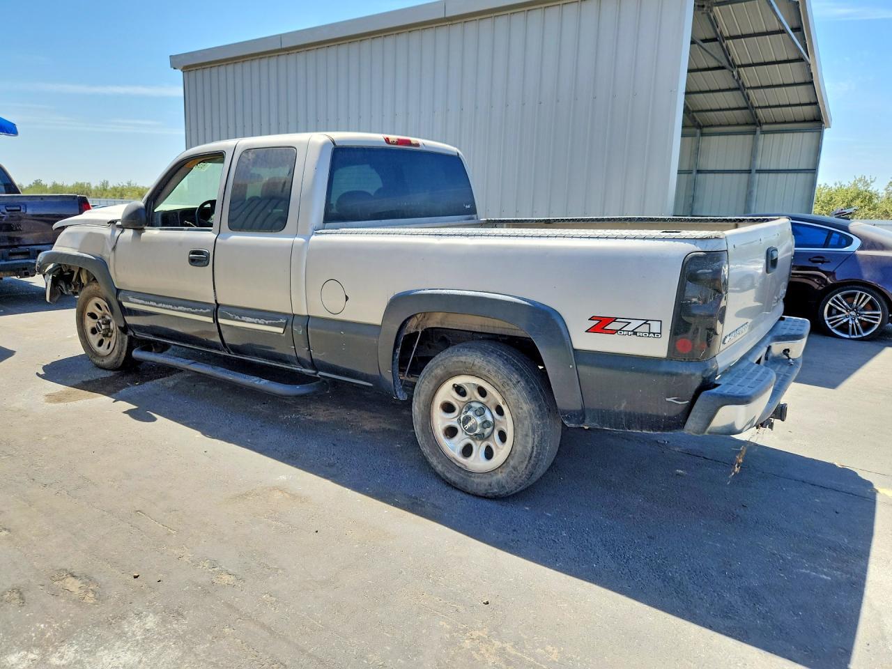 2004 Chevrolet Silverado K1500 - Фото 2