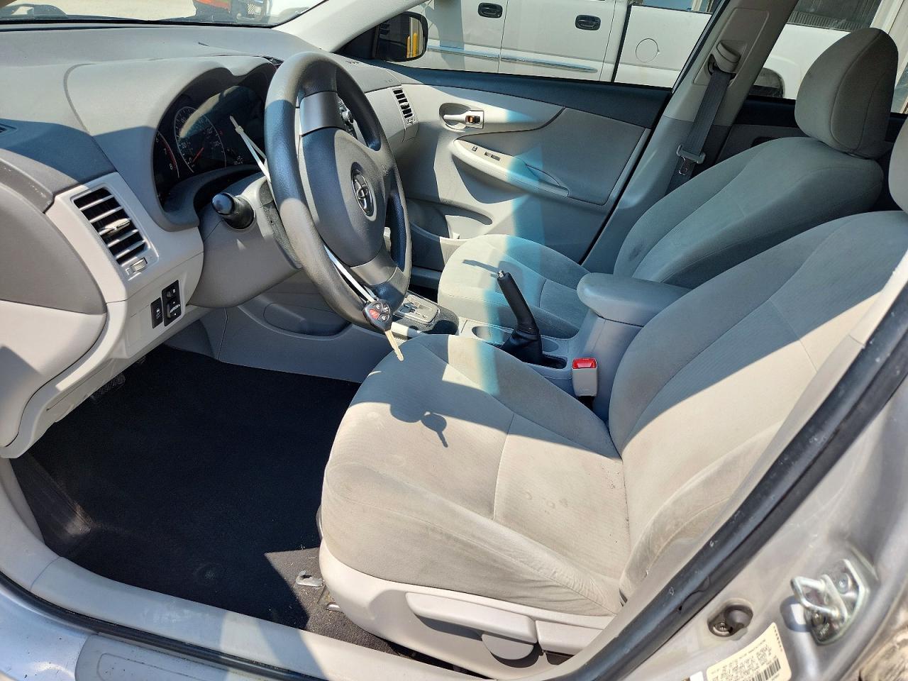 2010 Toyota Corolla Le - Image 7