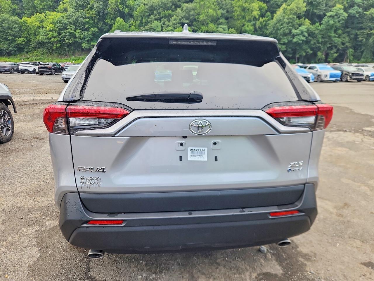 2025 Toyota Rav4 Hybrid Xle - Image 6