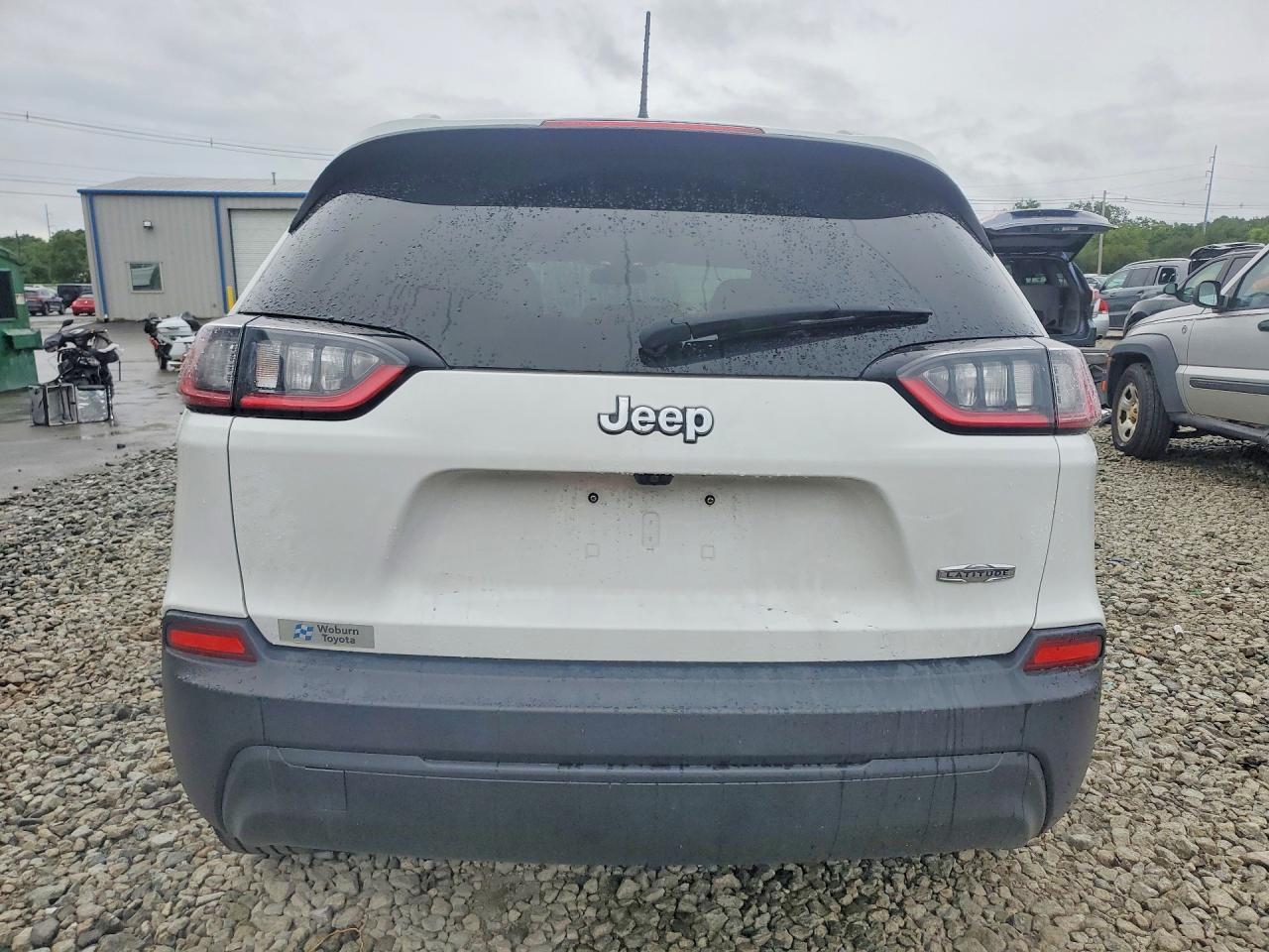 2019 Jeep Cherokee Latitude - Image 6