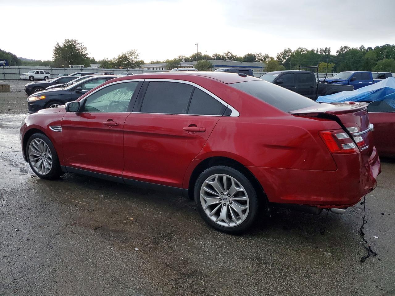2015 Ford Taurus Limited - Image 2