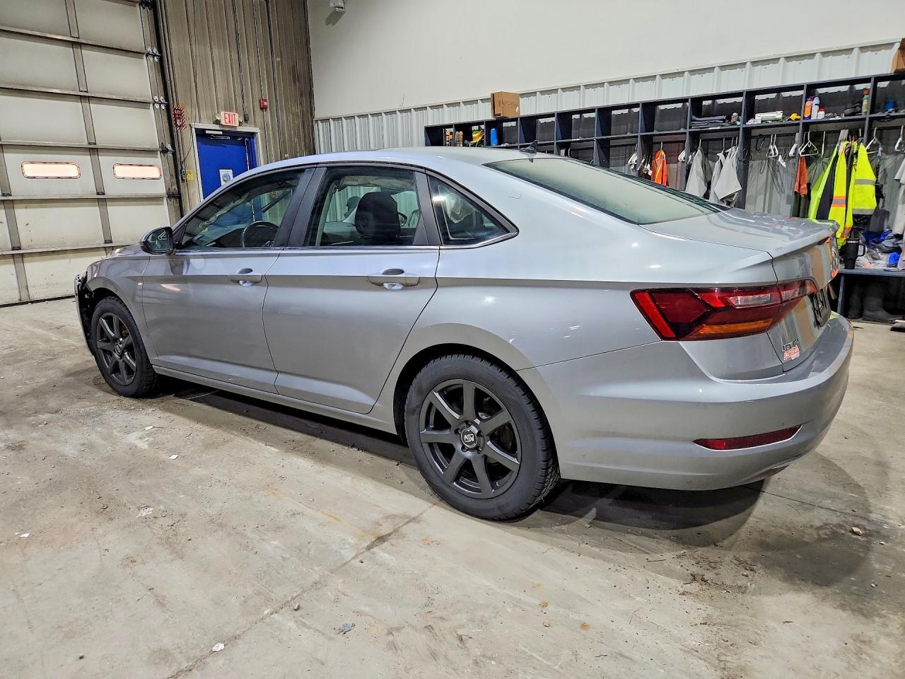 2019 Volkswagen Jetta S - Фото 2