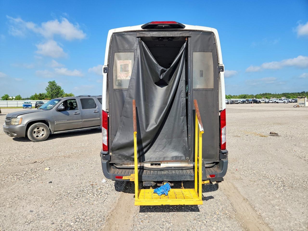 2020 Ford Transit T-350 - Image 6