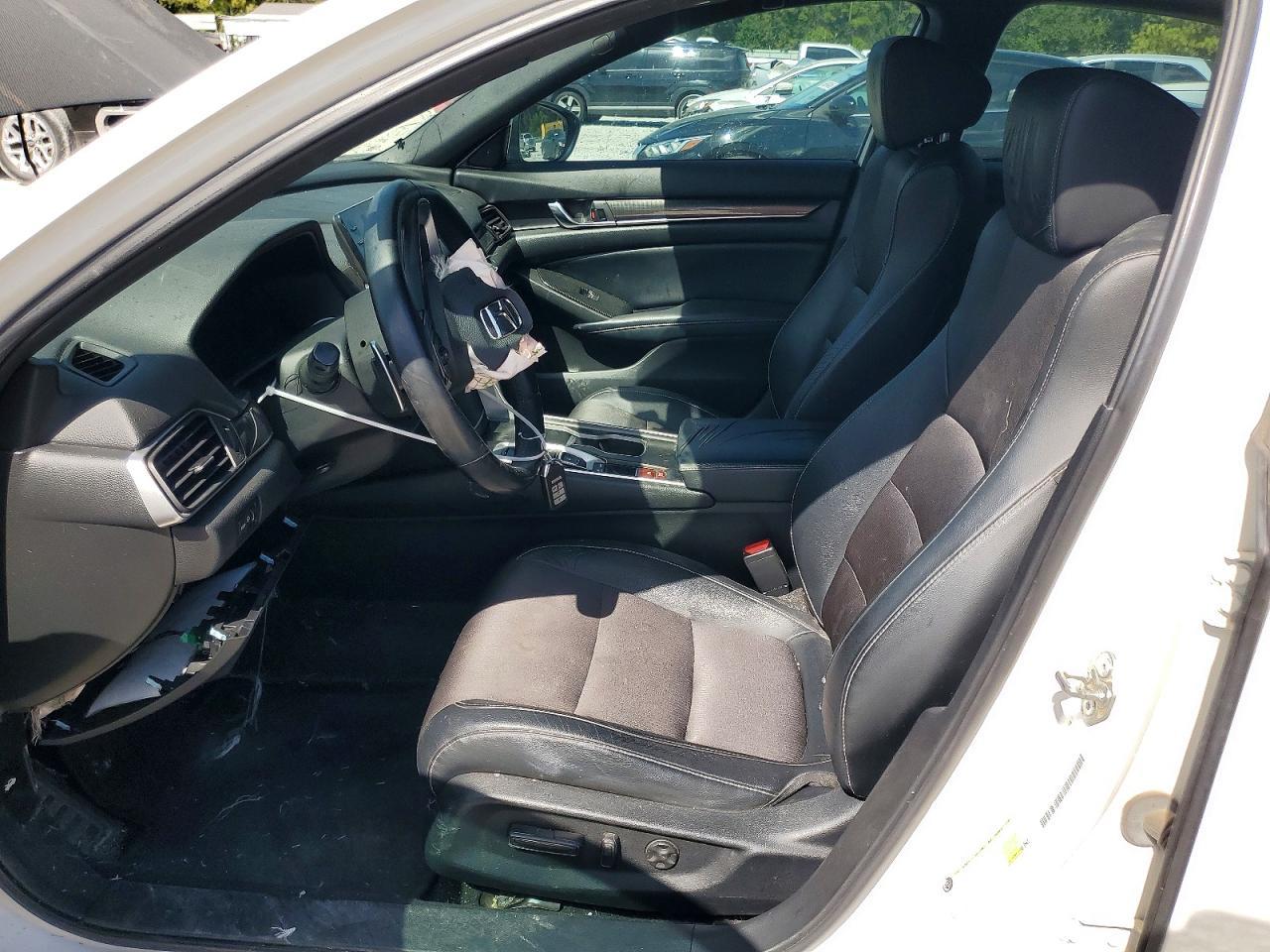 2018 Honda Accord Sport - Image 7