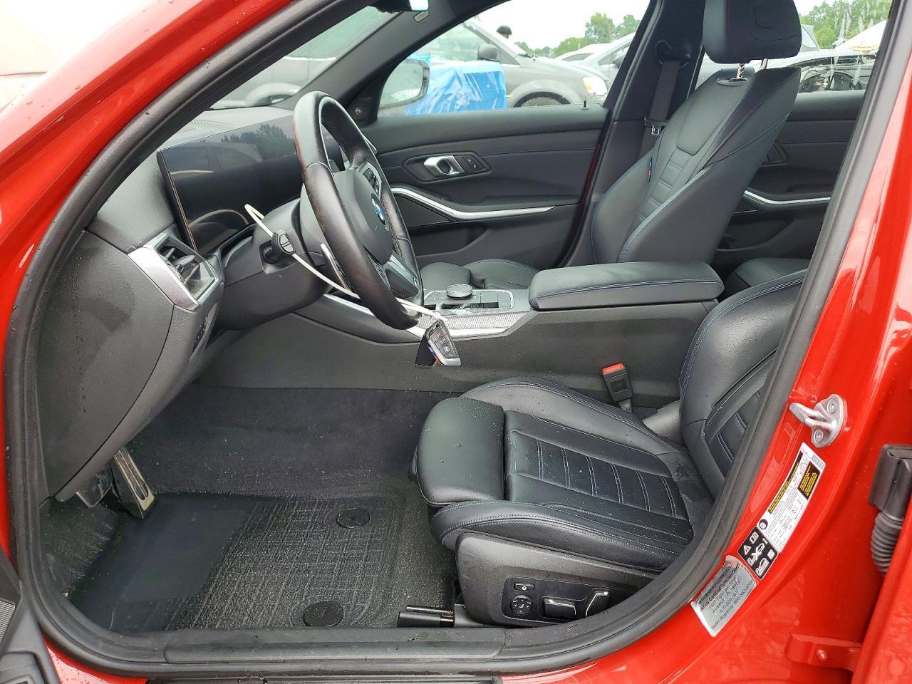 2024 BMW 330Xi - Фото 7