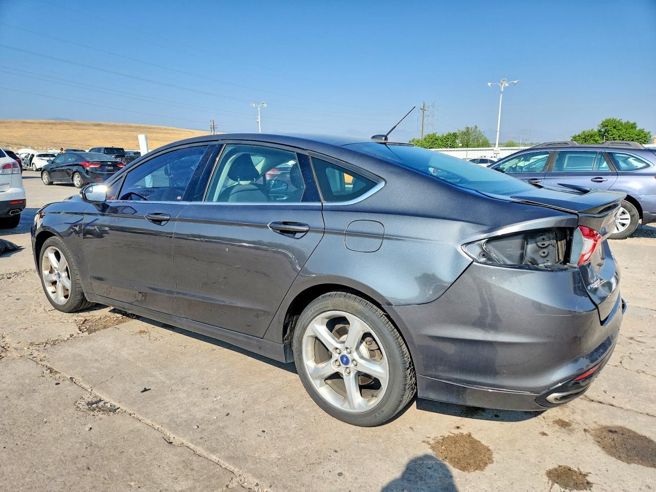 2015 Ford Fusion Se - Image 2