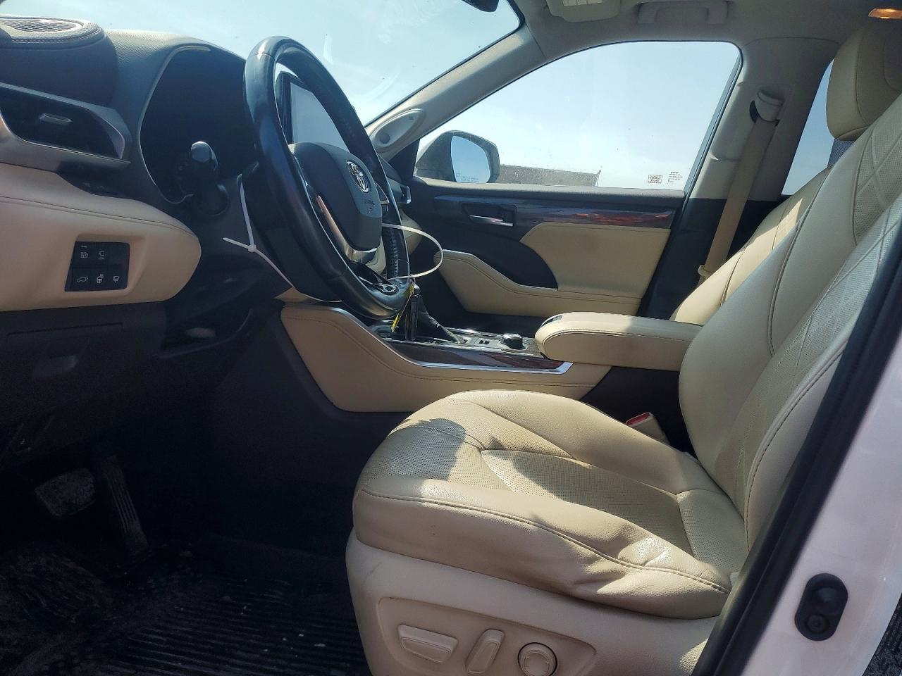 2020 Toyota Highlander Platinum - Фото 7