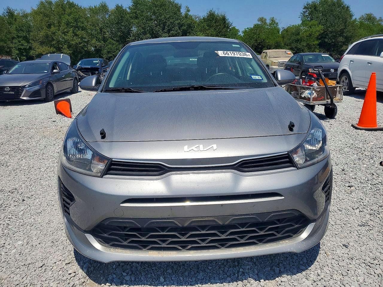 2022 Kia Rio S - Image 5