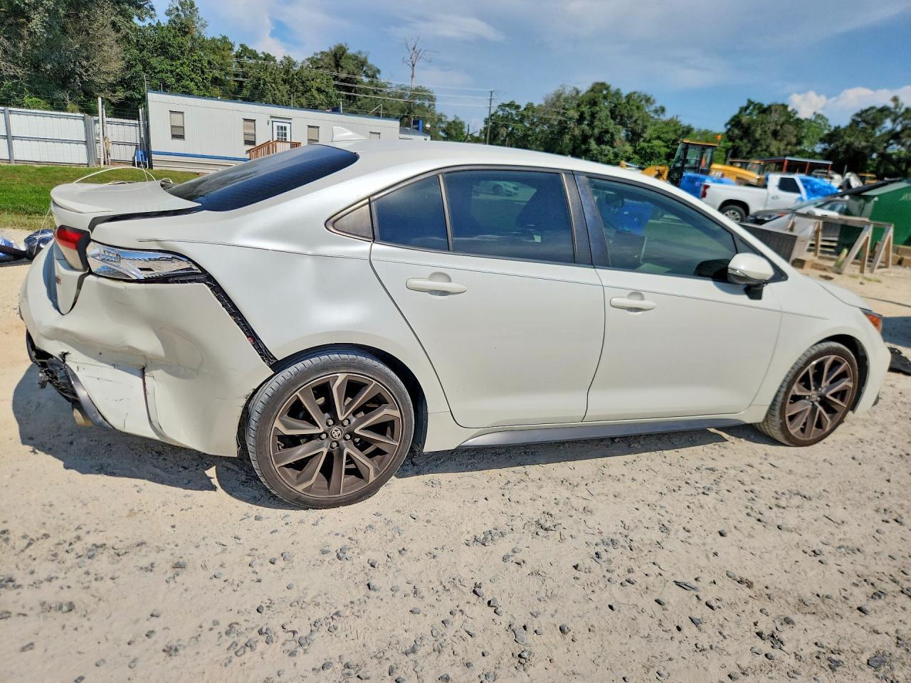 2021 Toyota Corolla Se - Фото 3