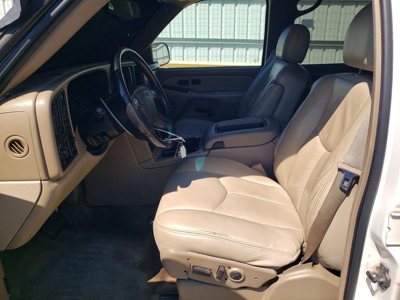 2003 GMC Yukon Xl K1500 - Image 7