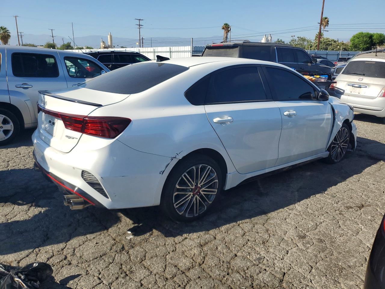 2023 Kia Forte Gt - Фото 3