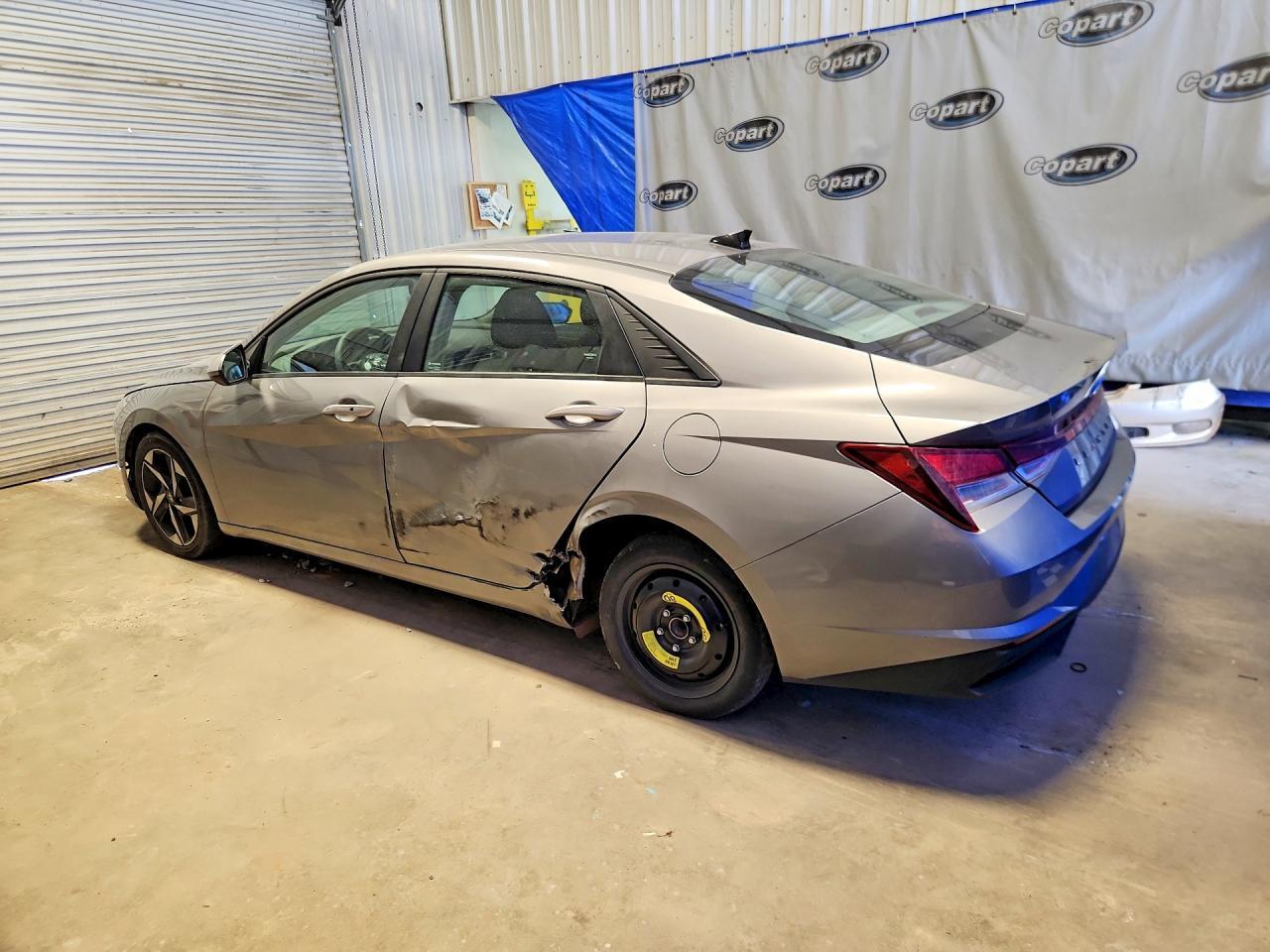 2023 Hyundai Elantra Sel - Image 2