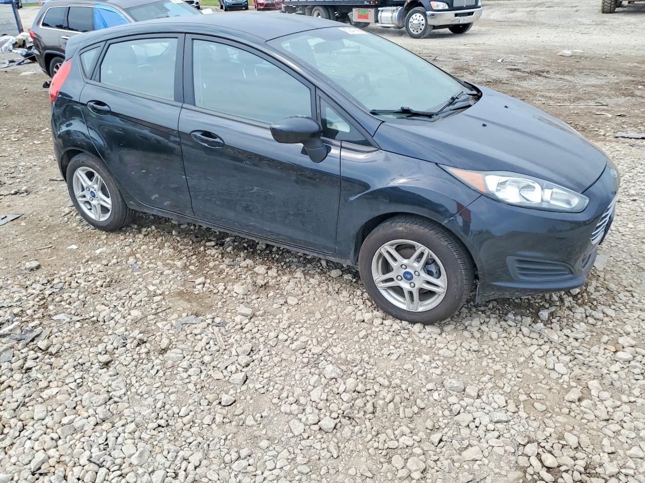 2019 Ford Fiesta Se - Фото 4