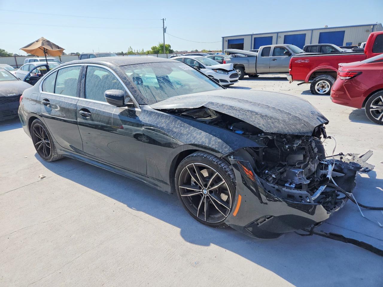 2024 BMW 330I - Фото 4