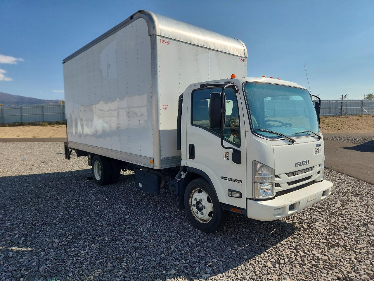 2022 Isuzu Npr Xd Box Truck - Image 4