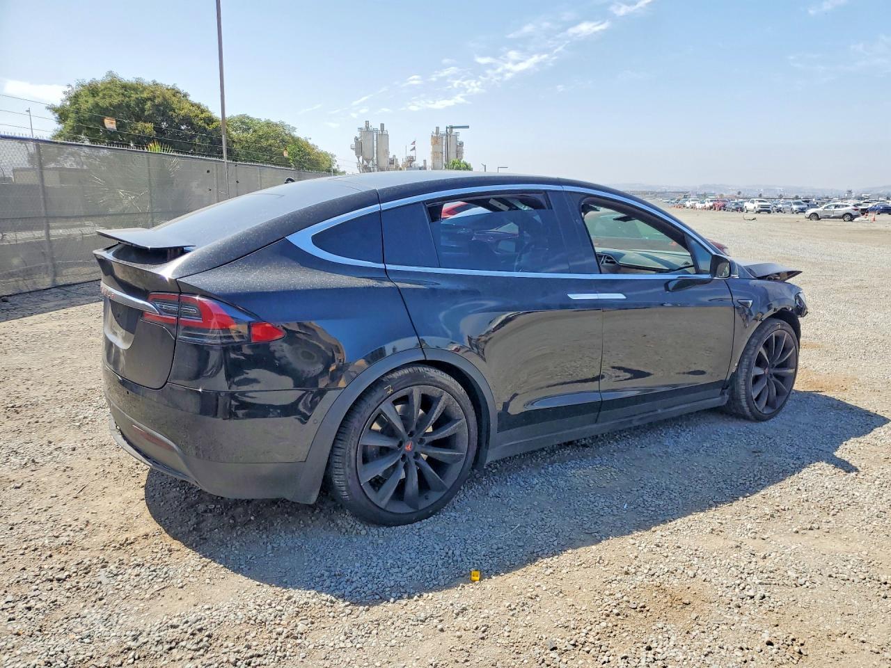 2018 Tesla Model X - Фото 3