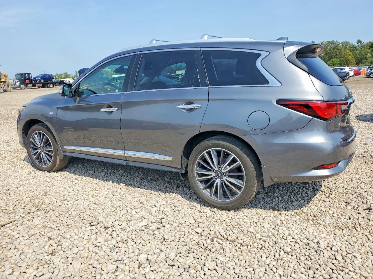 2019 Infiniti Qx60 Luxe - Фото 2