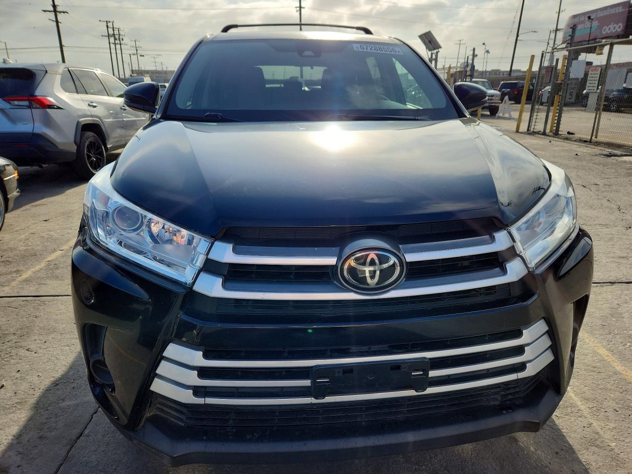2019 Toyota Highlander Le - Фото 5