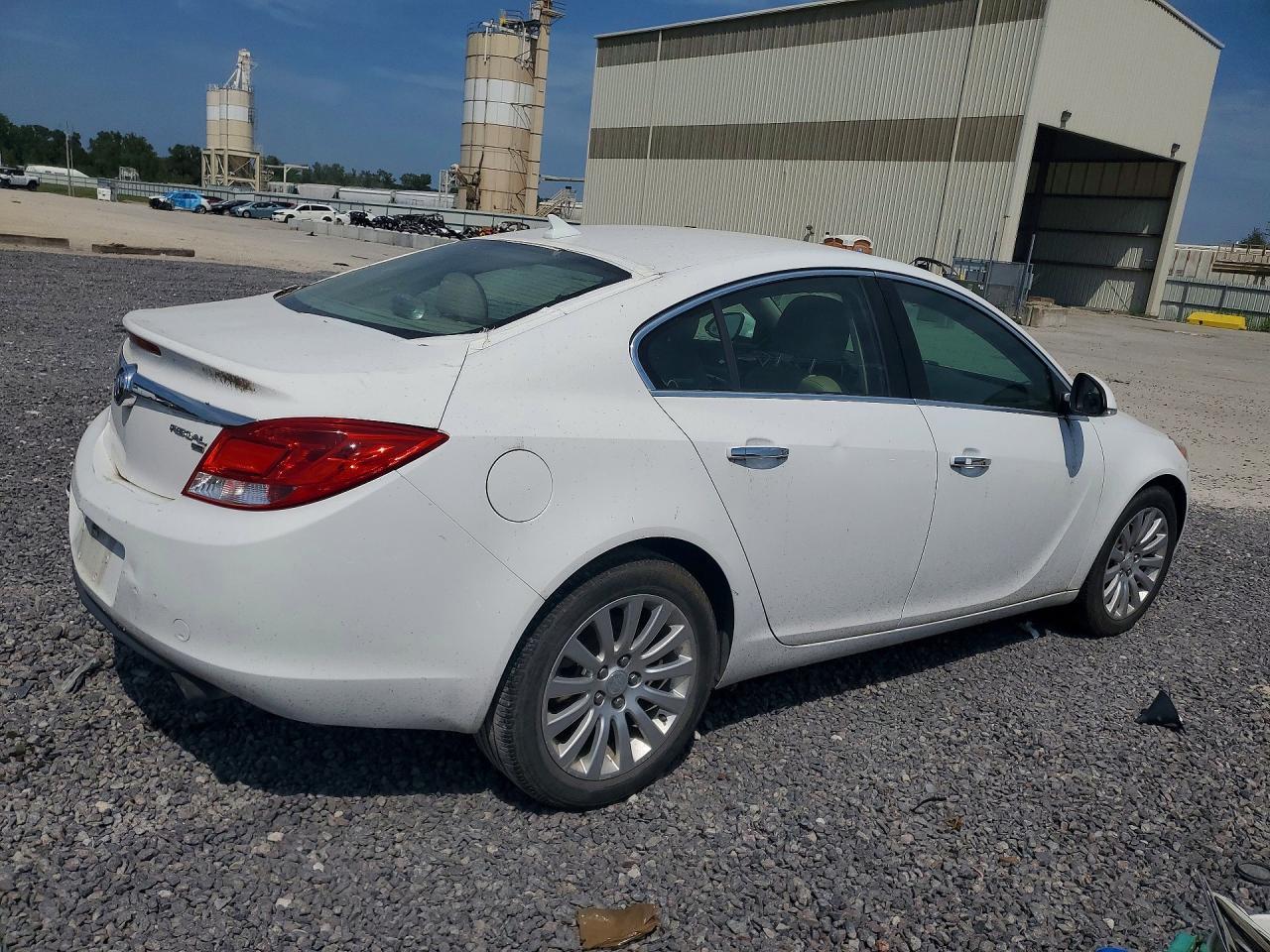 2012 Buick Regal Premium - Фото 3