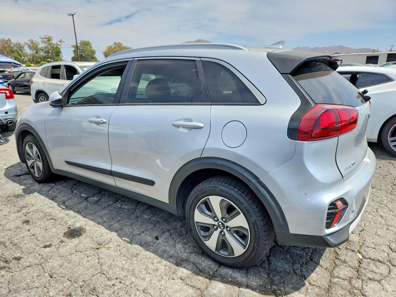 2020 Kia Niro - Image 2