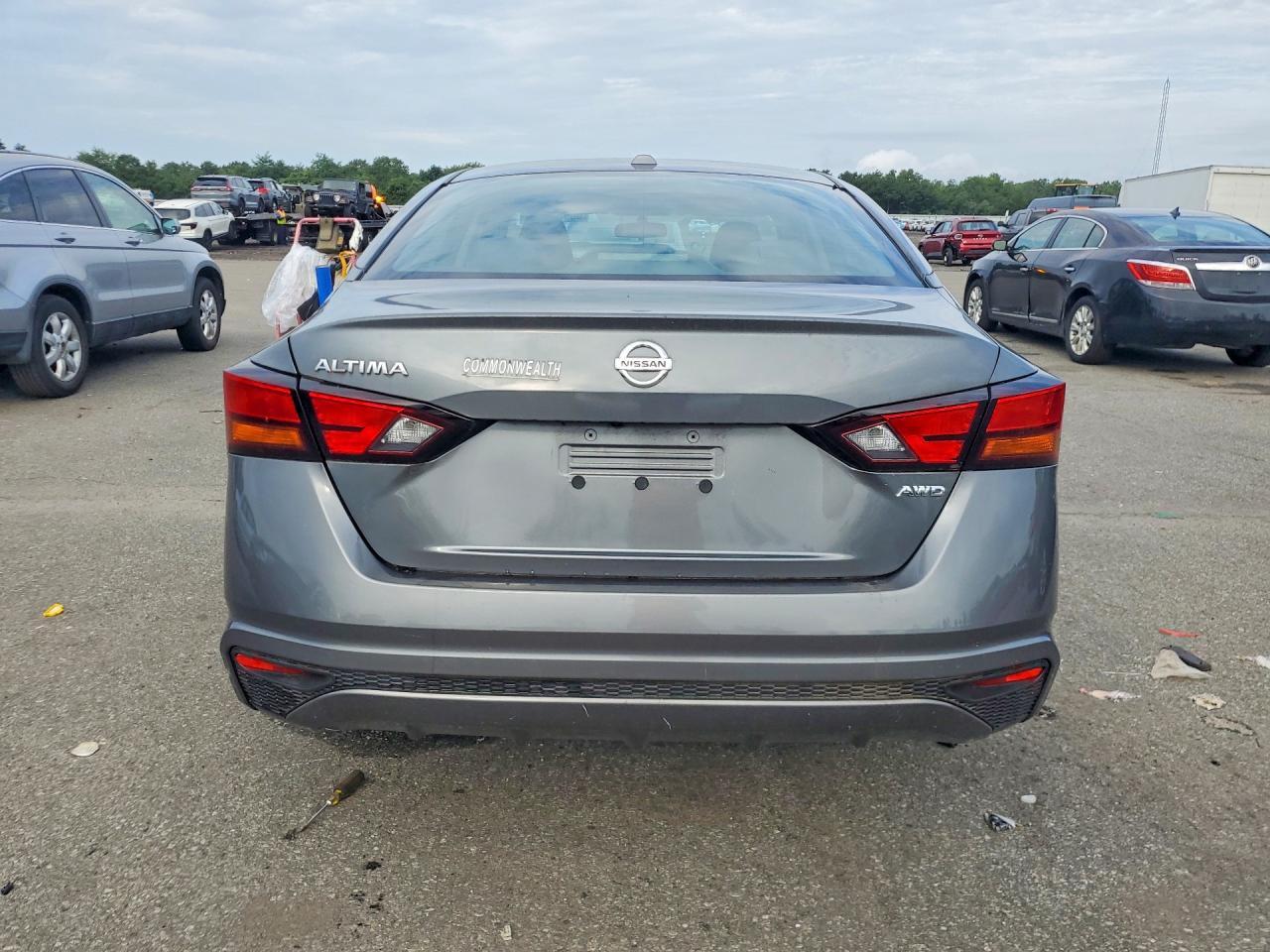 2020 Nissan Altima S - Фото 6