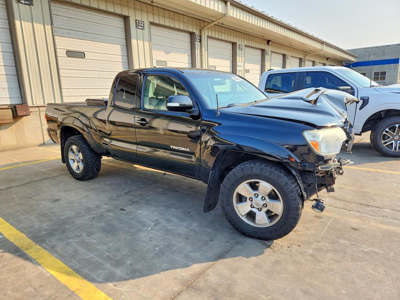 2014 Toyota Tacoma V6 - Image 4