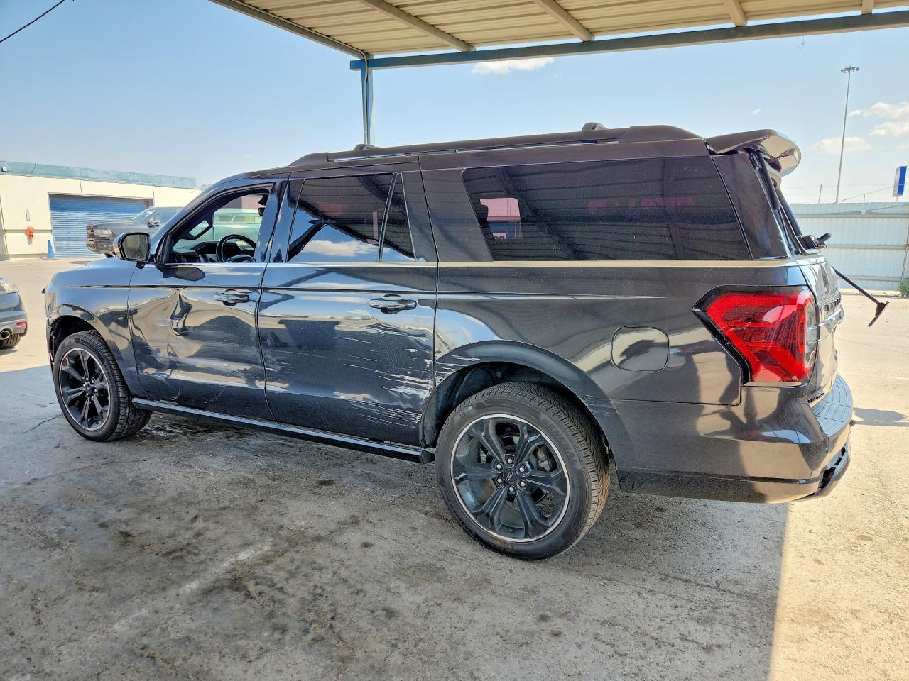 2022 Ford Expedition Max Limited - Image 2