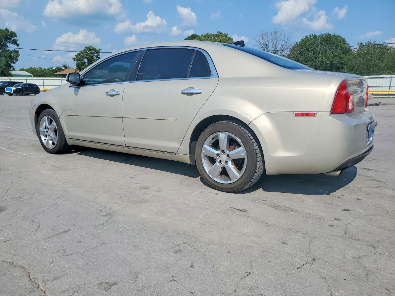 2012 Chevrolet Malibu 2Lt - Фото 2