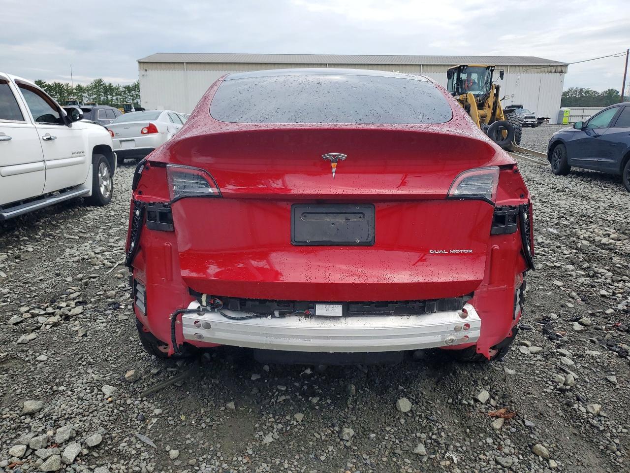 2024 Tesla Model Y - Фото 6