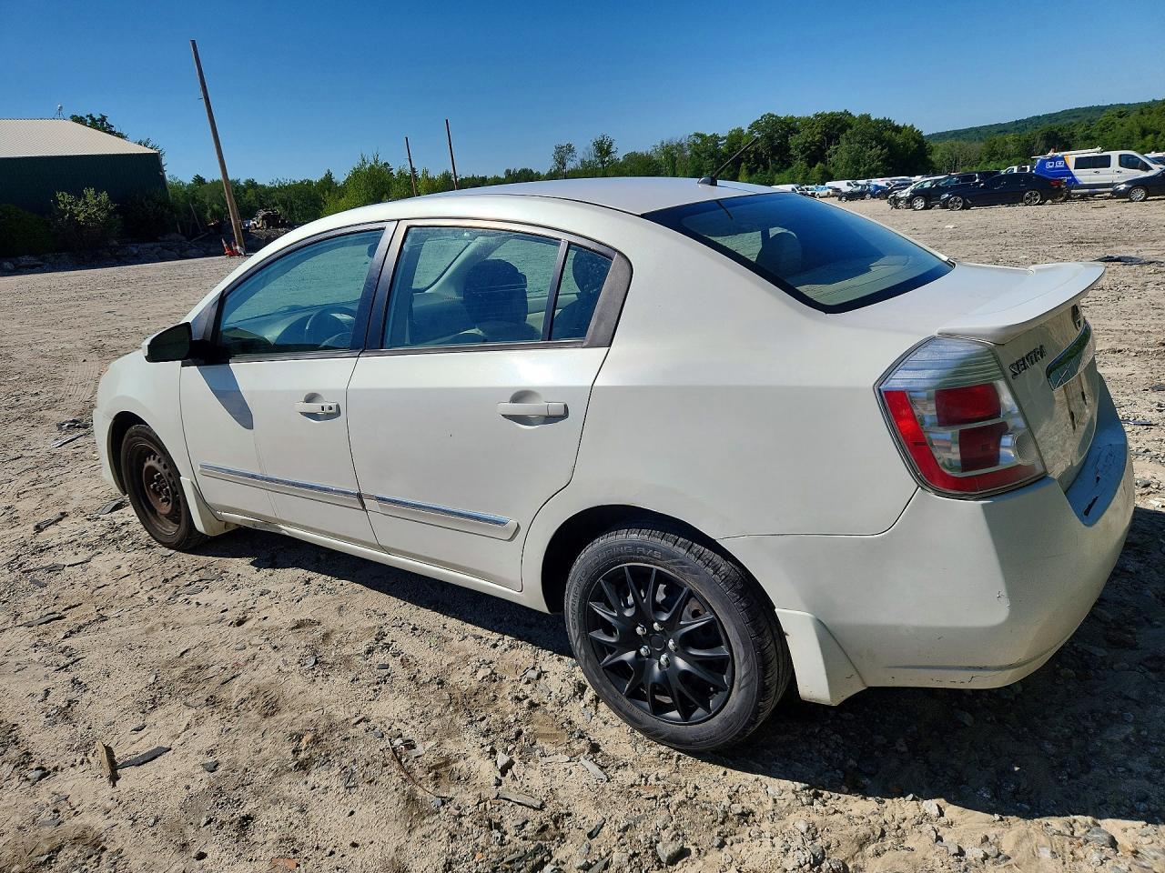 2012 Nissan Sentra 2.0 - Фото 2