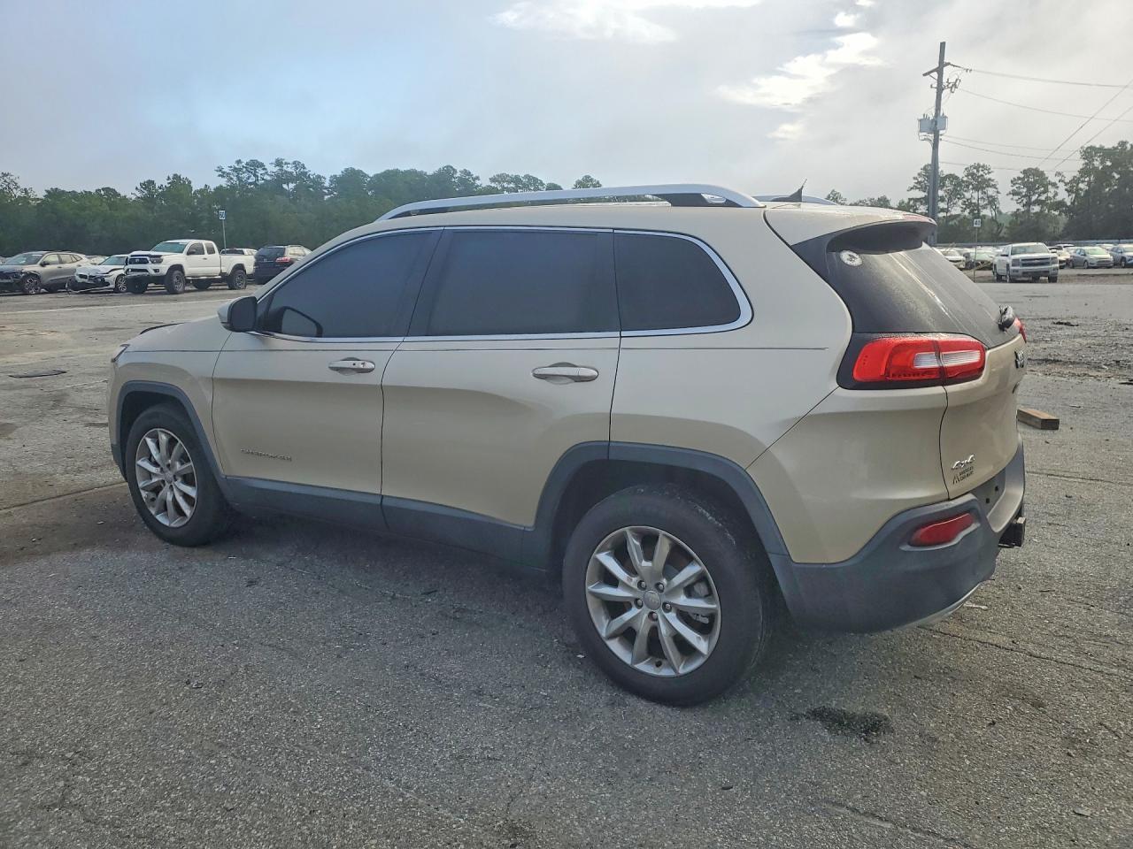2015 Jeep Cherokee Limited - Image 2