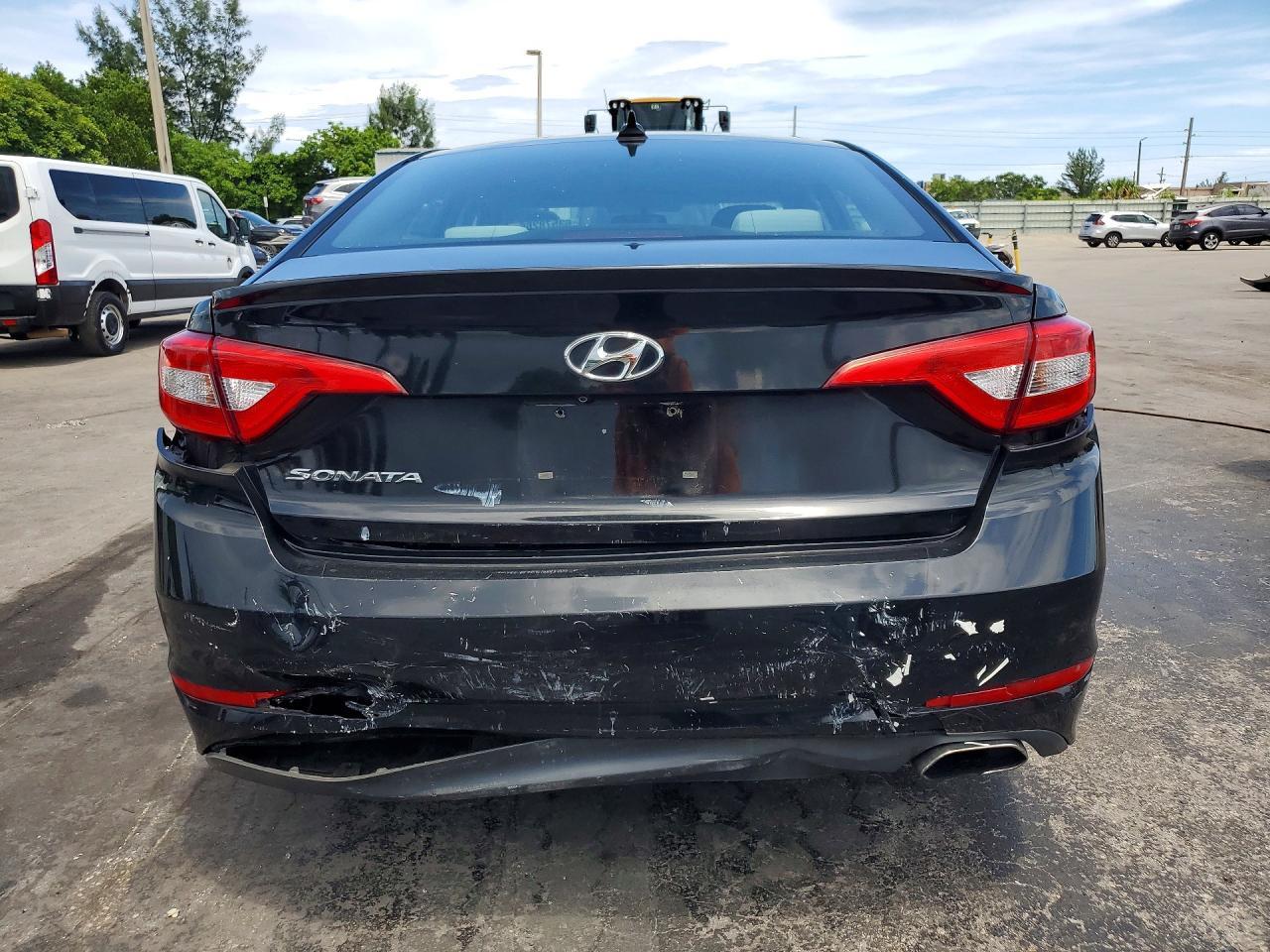 2016 Hyundai Sonata Se - Фото 6