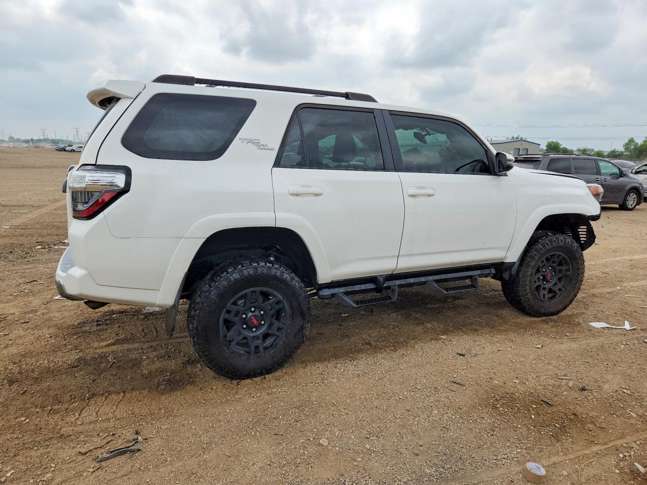 2019 Toyota 4Runner Trd Off-Road Premium - Image 3