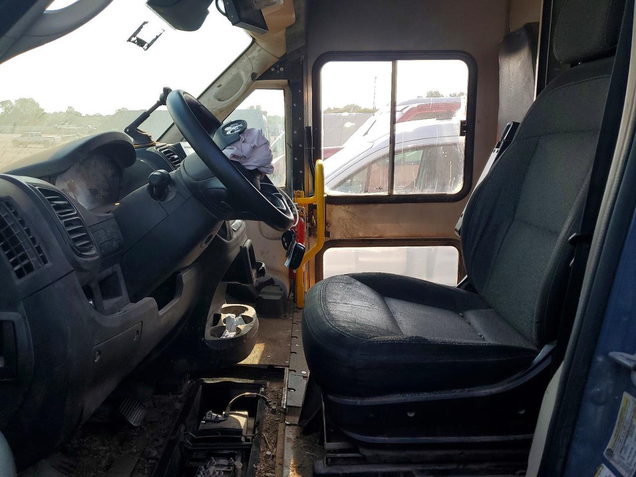 2022 Ram Promaster 3500 Delivery Truck - Фото 7