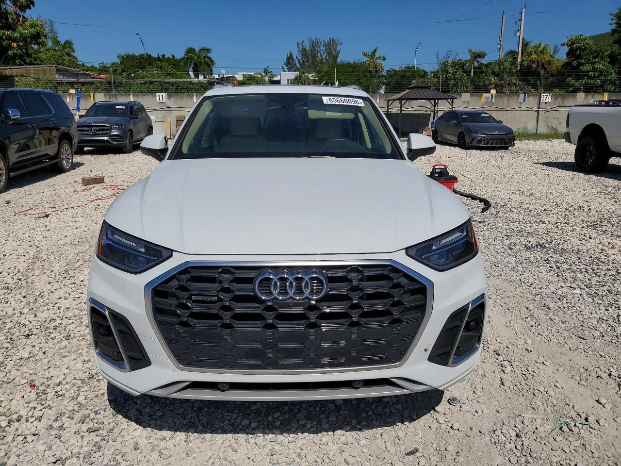 2024 Audi Q5 E Premium Plus 55 - Фото 5