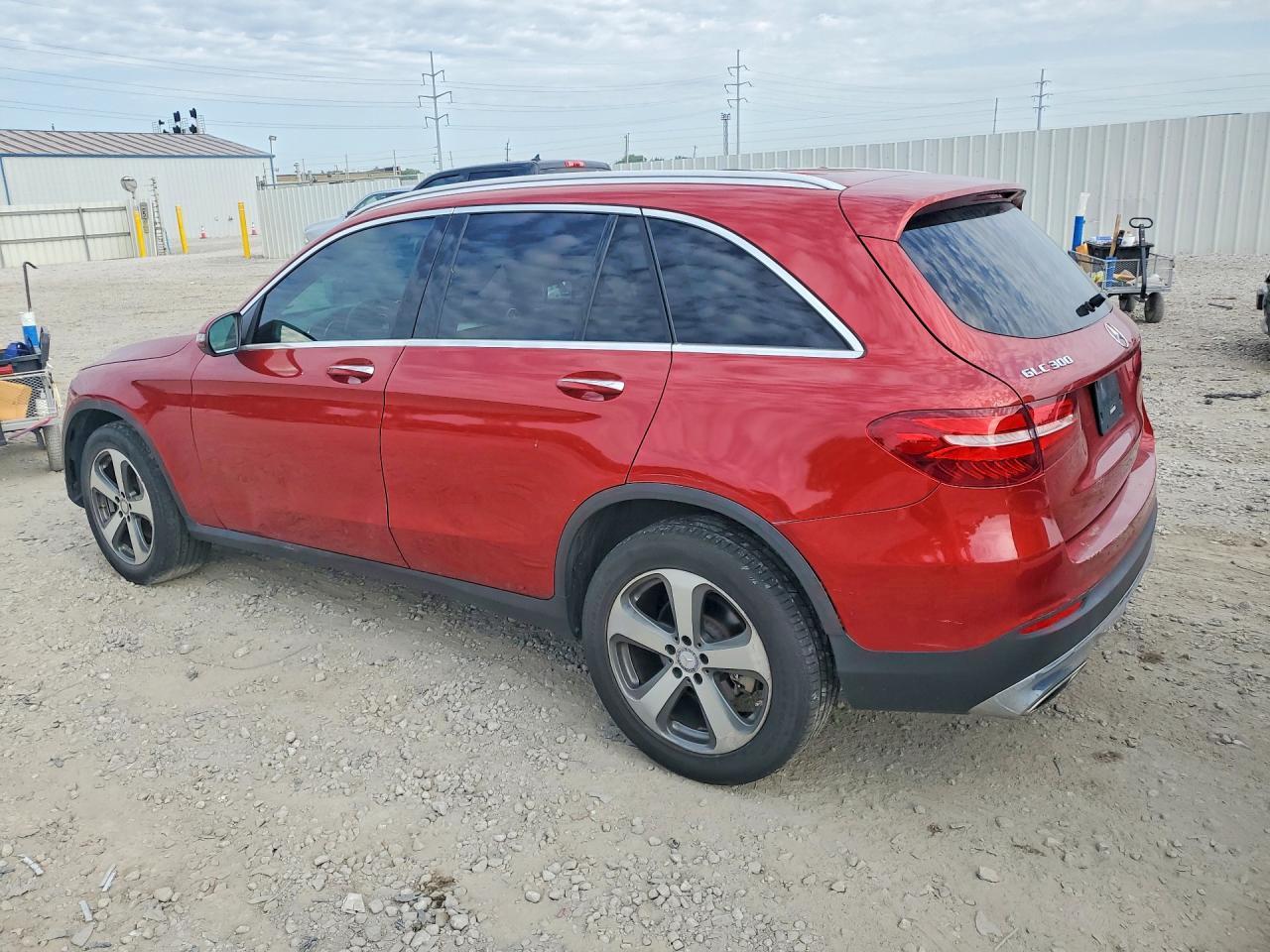2017 Mercedes-Benz Glc 300 - Фото 2